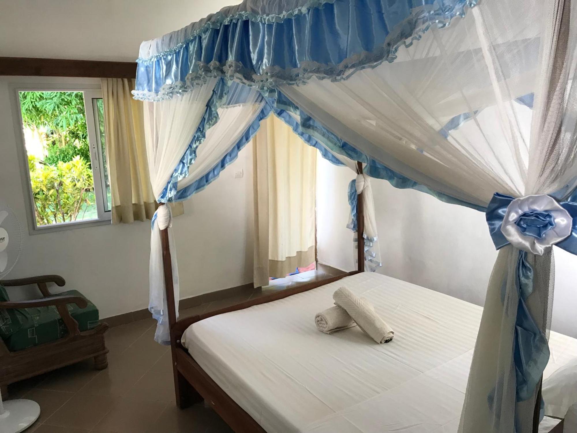 Hotel Le Lagon Foulpointe Ngoại thất bức ảnh