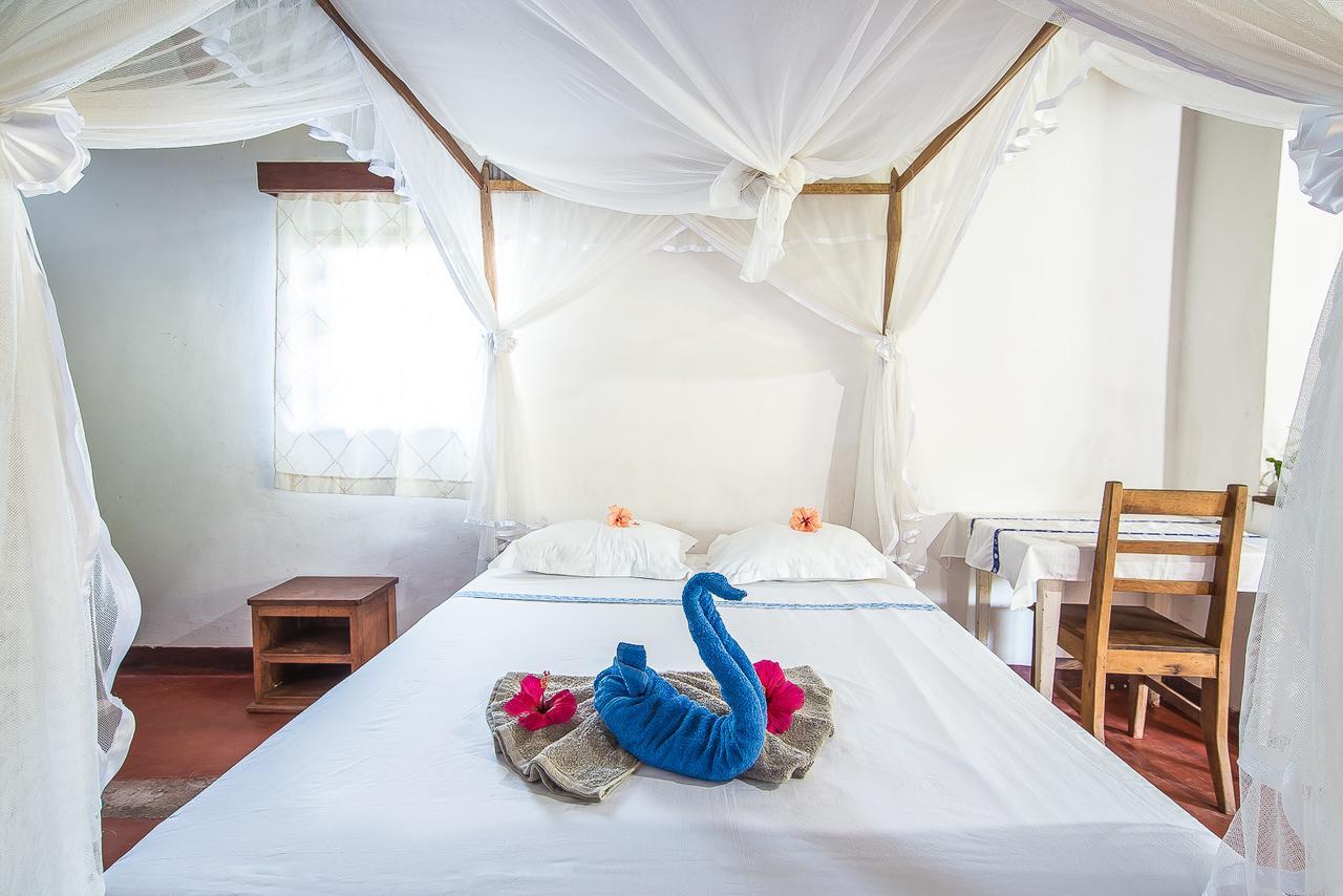 Hotel Le Lagon Foulpointe Ngoại thất bức ảnh